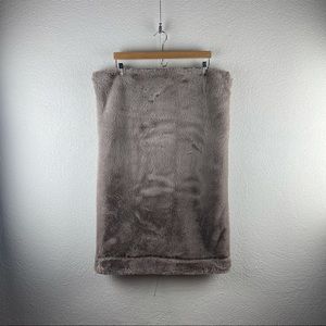 Threshold l Standard Plush Luxe Brown Mauve Fuzzy Faux Fur Open End Pillowcases